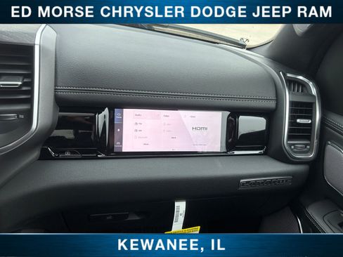 New 2026 RAM 1500 Laramie AWD/4WD image 33