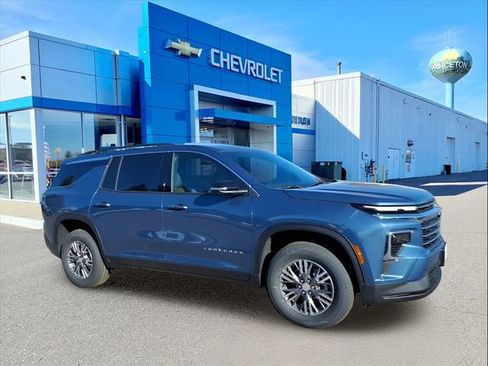 New 2026 Chevrolet Traverse LT image 1