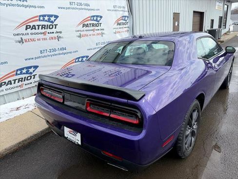Used 2023 Dodge Challenger SXT w/ Blacktop Package image 4