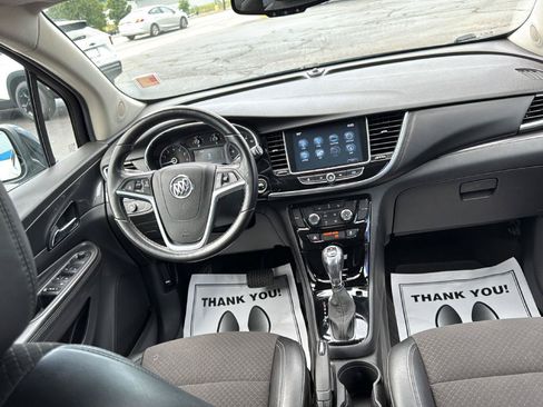 Used 2021 Buick Encore Preferred AWD/4WD image 30