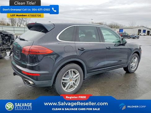 Used 2016 Porsche Cayenne AWD/4WD image 4