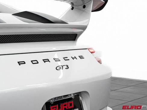 Used 2018 Porsche 911 GT3 image 19