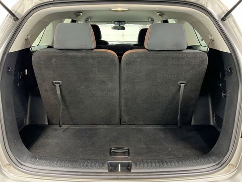 Used 2019 Kia Sorento LX image 24