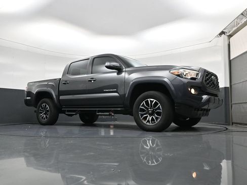 Used 2020 Toyota Tacoma TRD Sport RWD image 19
