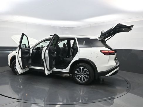 Used 2025 INFINITI QX60 Pure AWD/4WD image 40