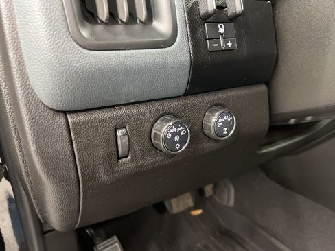 Used 2022 Chevrolet Colorado Z71 w/ Safety Package image 17