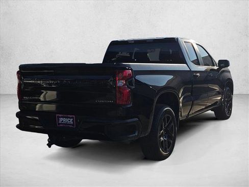 Used 2024 Chevrolet Silverado 1500 Custom image 5
