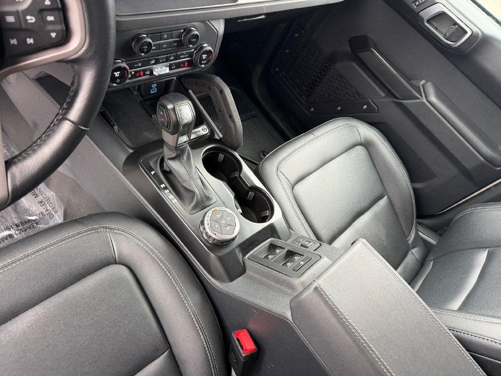 Used 2025 Ford Bronco Badlands AWD/4WD image 19