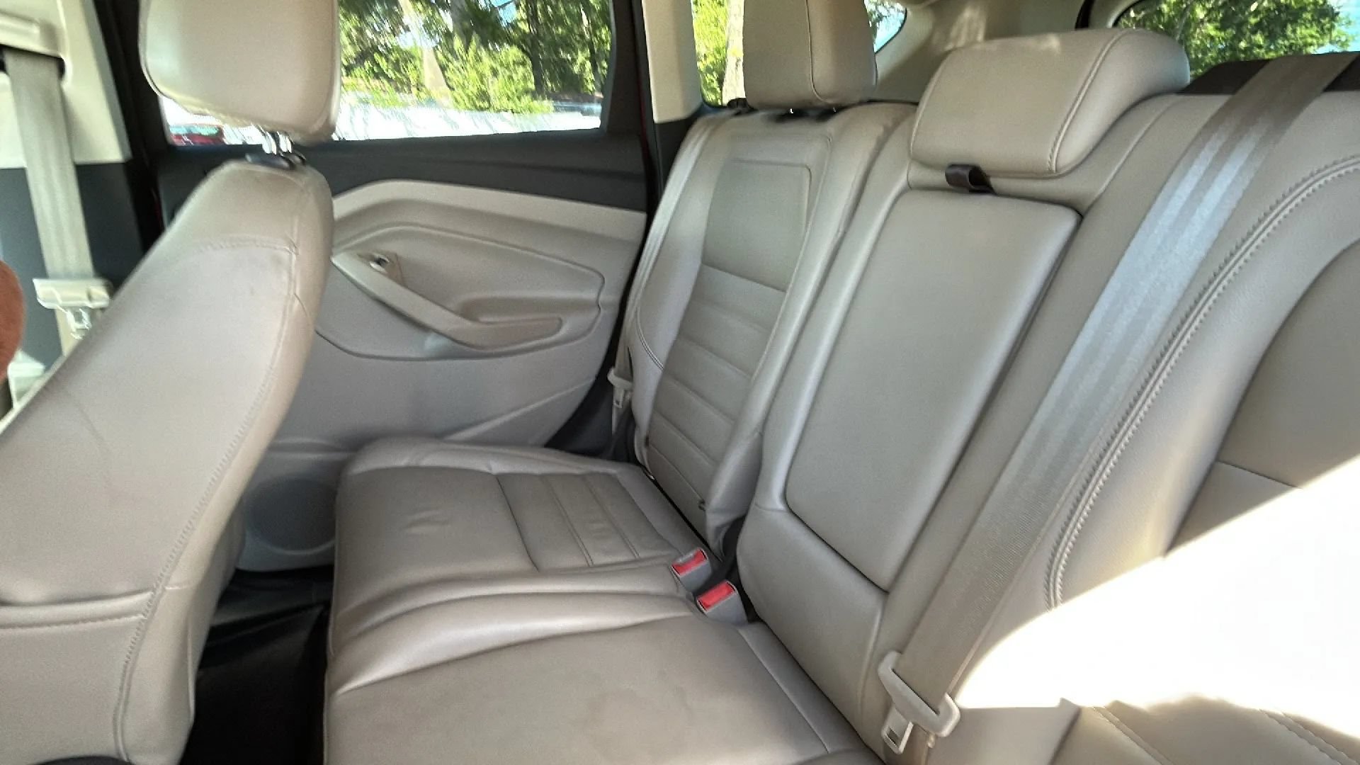 Used 2017 Ford Escape Titanium FWD image 19