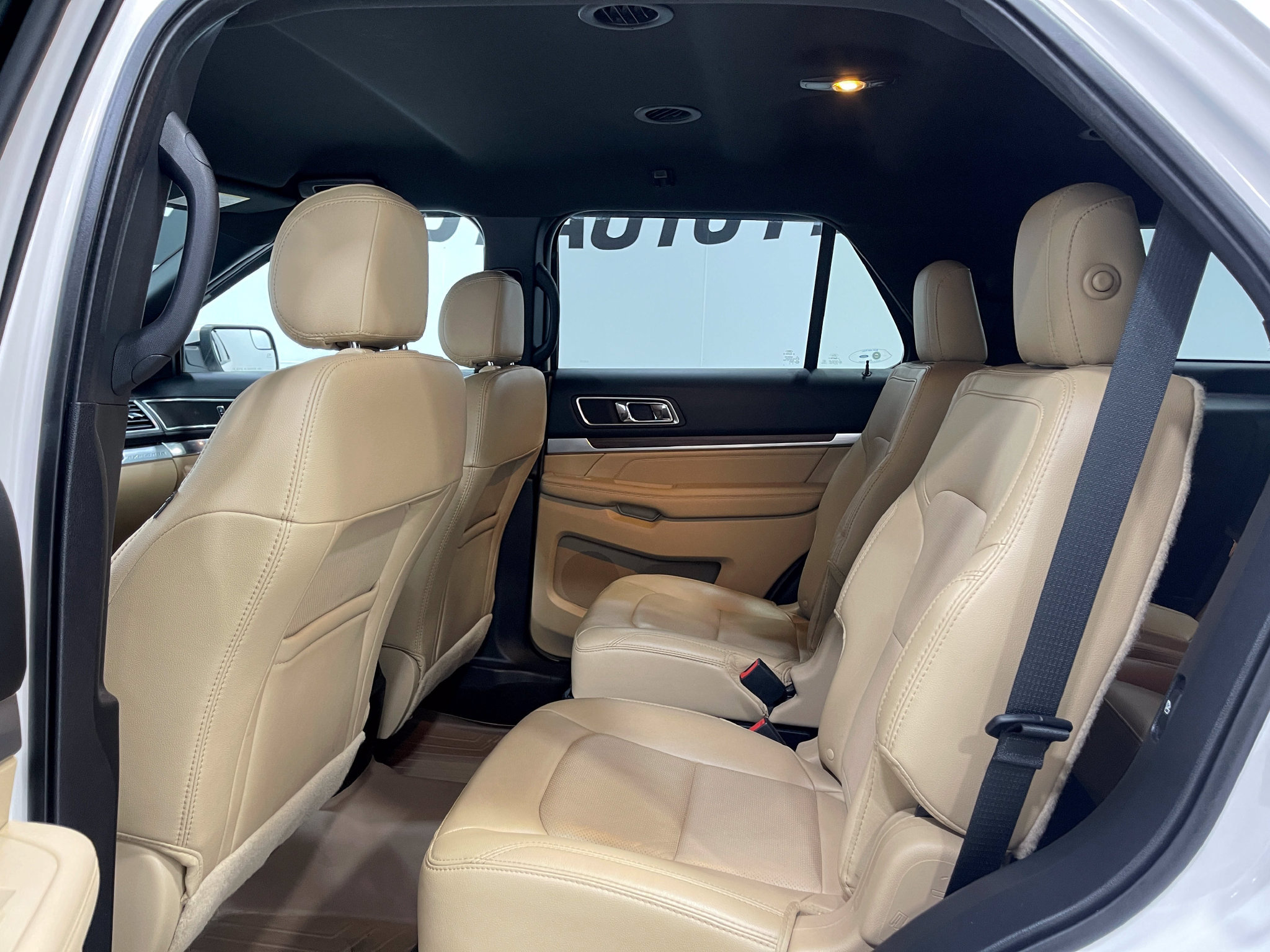 Used 2017 Ford Explorer Limited AWD/4WD image 29