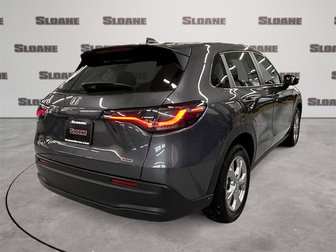Certified 2023 Honda HR-V LX image 5