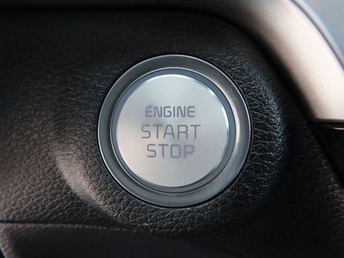 Used 2025 Kia Telluride S FWD image 13