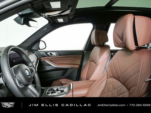 Used 2024 BMW X7 xDrive40i w/ M Sport Package AWD/4WD image 5