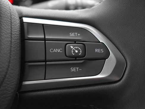 New 2026 Jeep Compass Latitude AWD/4WD image 19