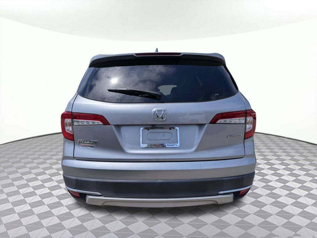 Used 2019 Honda Pilot Touring image 4