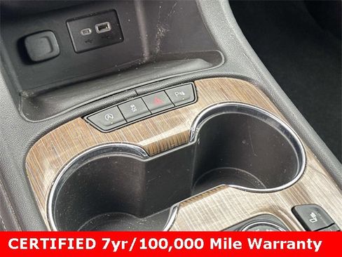 Used 2021 GMC Acadia SLE w/ Driver Convenience Package image 21