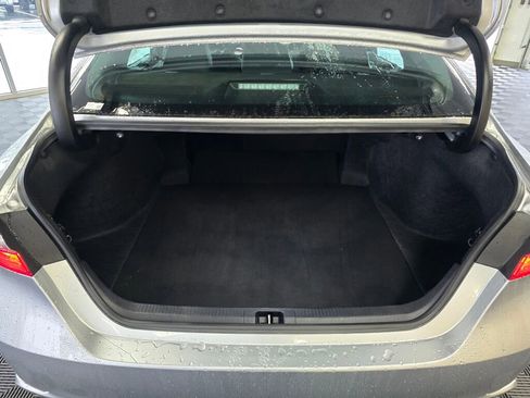 Used 2024 Toyota Camry SE image 16