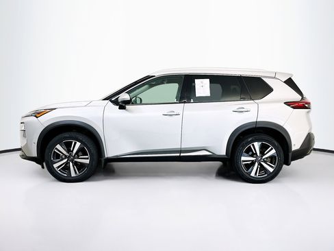 Used 2023 Nissan Rogue SL w/ SL Premium Package image 4