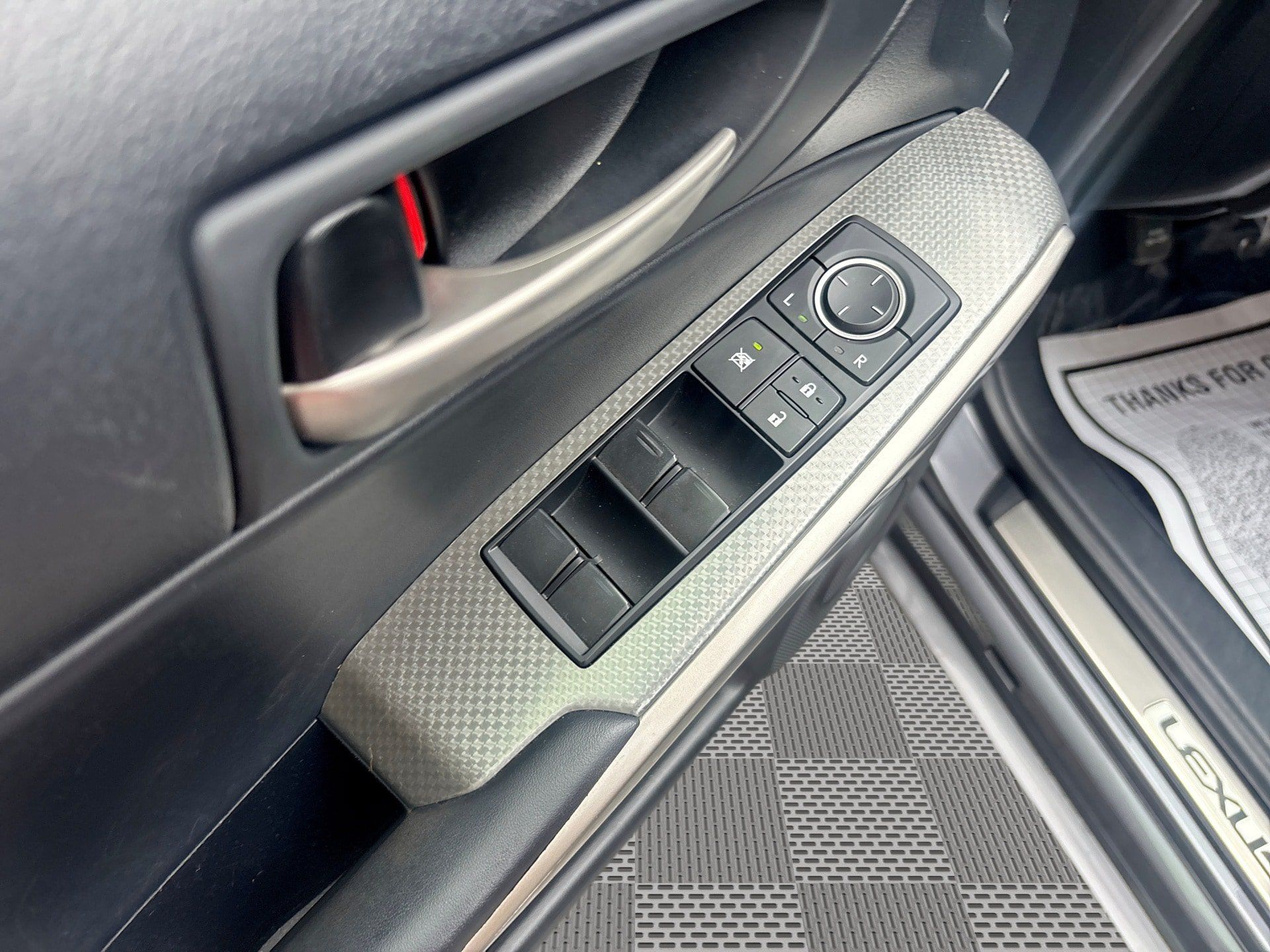 Used 2018 Lexus IS 300 F Sport w/ F Sport Package RWD image 15
