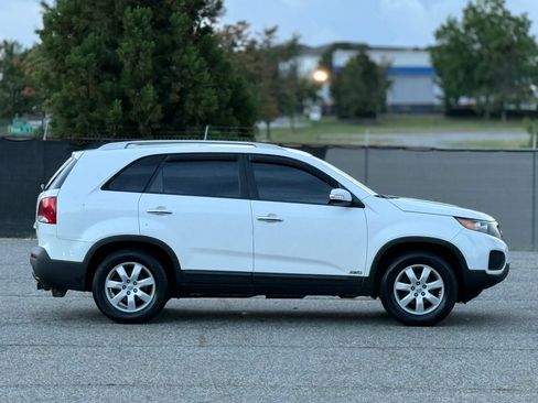 Used 2013 Kia Sorento LX AWD/4WD image 7