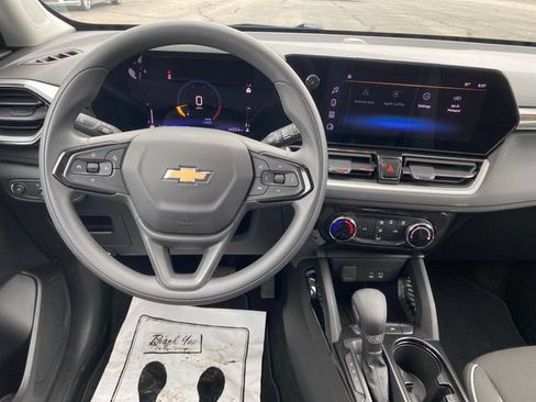 Certified 2025 Chevrolet TrailBlazer LT w/ Driver Confidence Package FWD image 7