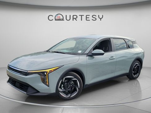 New 2026 Kia K4 GT-Line Turbo FWD image 1