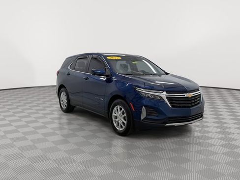 Used 2022 Chevrolet Equinox LT w/ Driver Convenience Package image 13