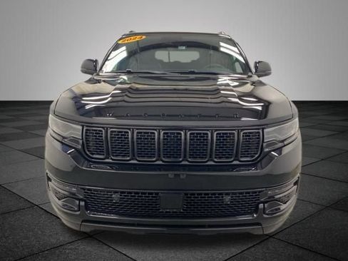 Used 2024 Jeep Wagoneer Series II image 2