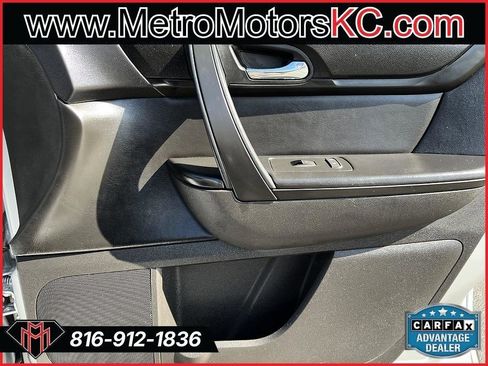 Used 2013 Chevrolet Traverse LT image 40