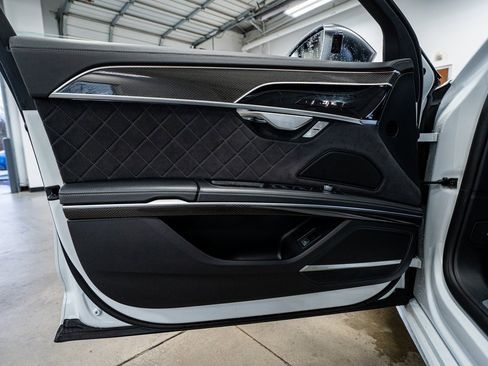 Used 2023 Audi S8 image 29