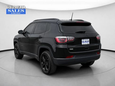 Used 2018 Jeep Compass Latitude w/ Popular Equipment Group FWD image 5
