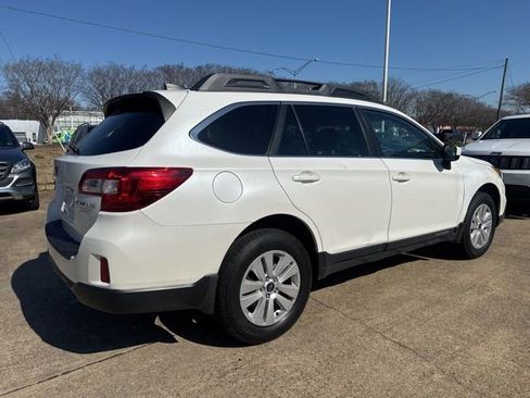 Used 2017 Subaru Outback 2.5i Premium w/ Popular Package #1 AWD/4WD image 5