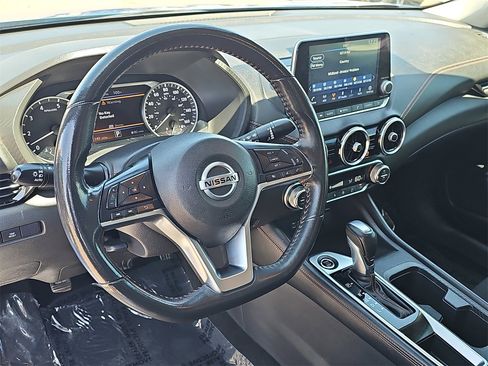 Used 2022 Nissan Sentra SR w/ Lighting Package image 15