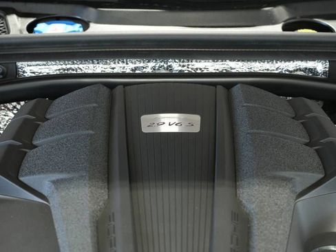 New 2026 Porsche Macan S AWD/4WD image 31