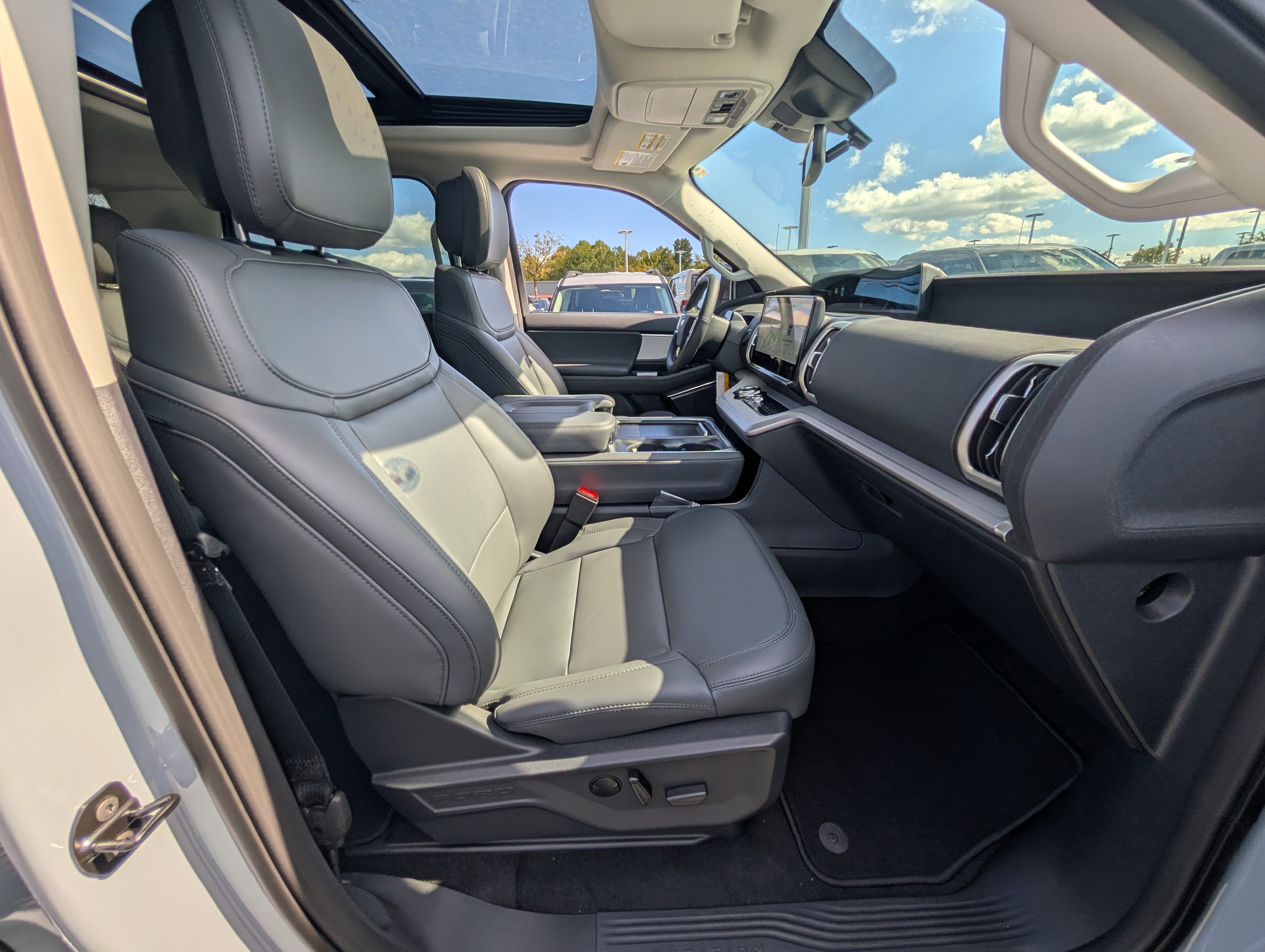 New 2027 Ford Expedition Max Active AWD/4WD image 6