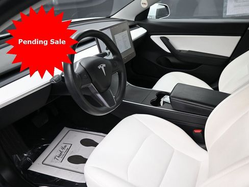 Used 2019 Tesla Model 3 Standard Range Plus image 21