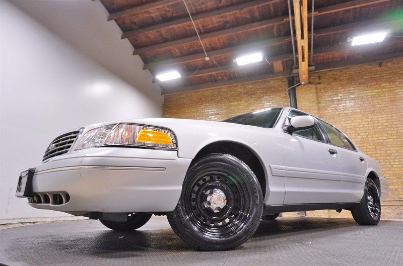 Used 2000 Ford Crown Victoria Police Interceptor RWD image 3