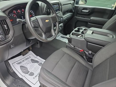 Used 2025 Chevrolet Silverado 2500 Custom w/ Custom Value Package AWD/4WD image 13