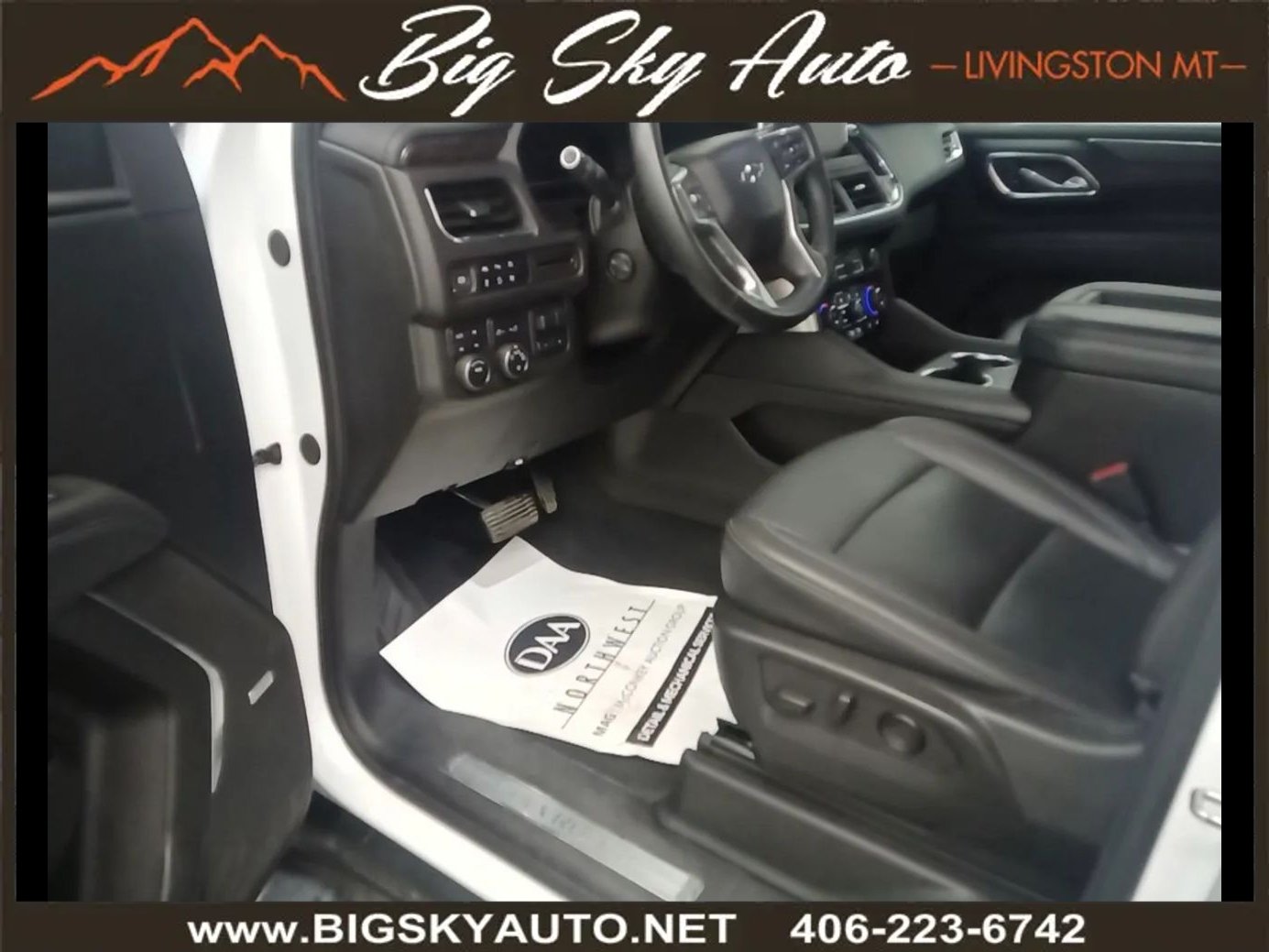 Used 2024 Chevrolet Tahoe Z71 w/ Luxury Package AWD/4WD image 5