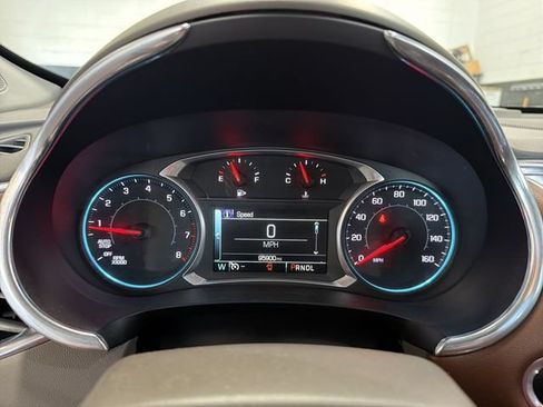 Used 2018 Chevrolet Malibu LT w/ Leather Package FWD image 15