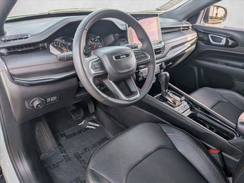 Used 2024 Jeep Compass Trailhawk AWD/4WD image 12