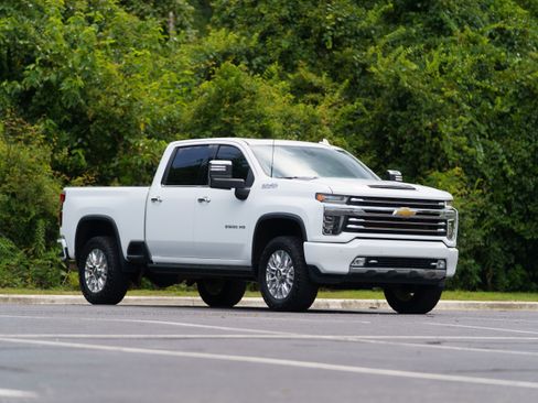 Used 2021 Chevrolet Silverado 2500 High Country w/ Z71 Off-Road Package AWD/4WD image 36