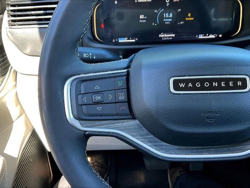 Used 2024 Jeep Wagoneer Series II w/ Flexible Seating Group image 16