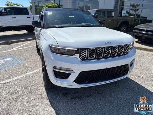 Used 2024 Jeep Grand Cherokee Summit AWD/4WD image 8