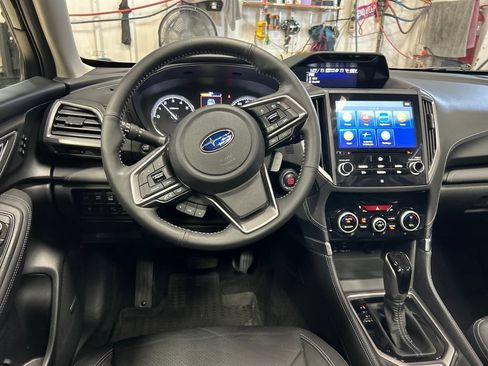 Used 2019 Subaru Forester Touring AWD/4WD image 17