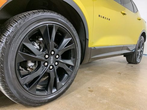 Used 2022 Chevrolet Blazer RS w/ Enhanced Convenience Package AWD/4WD image 2