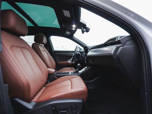 Used 2023 Audi Q3 2.0T Premium w/ Convenience Package image 35