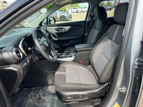 Used 2025 Chevrolet Blazer LT AWD/4WD image 12