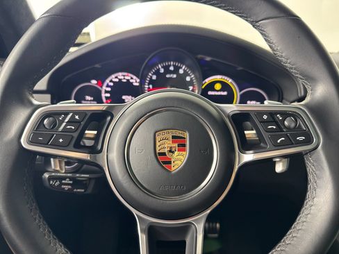 Certified 2023 Porsche Cayenne GTS AWD/4WD image 25