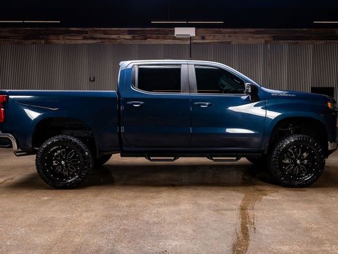 Used 2020 Chevrolet Silverado 1500 LT w/ Fleet Comfort Package AWD/4WD image 10